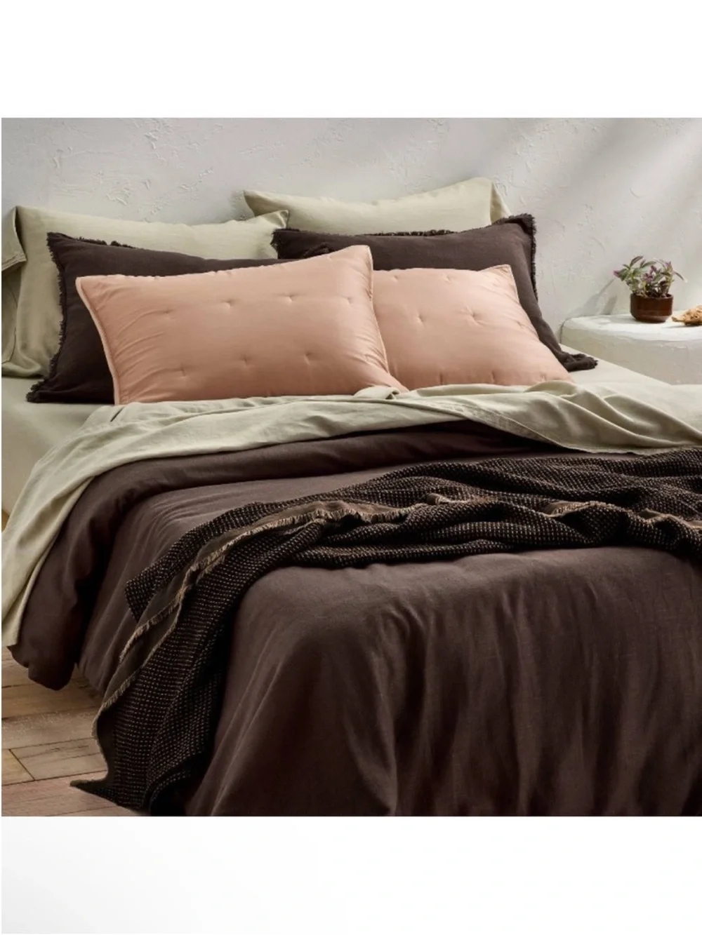 NWT King Textured Waffle Coverlet Dark Fig - Casaluna